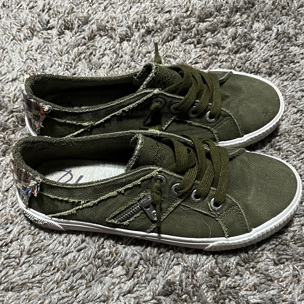 Olive Green Canvas Sneakers for Women - Picture 4 of 5